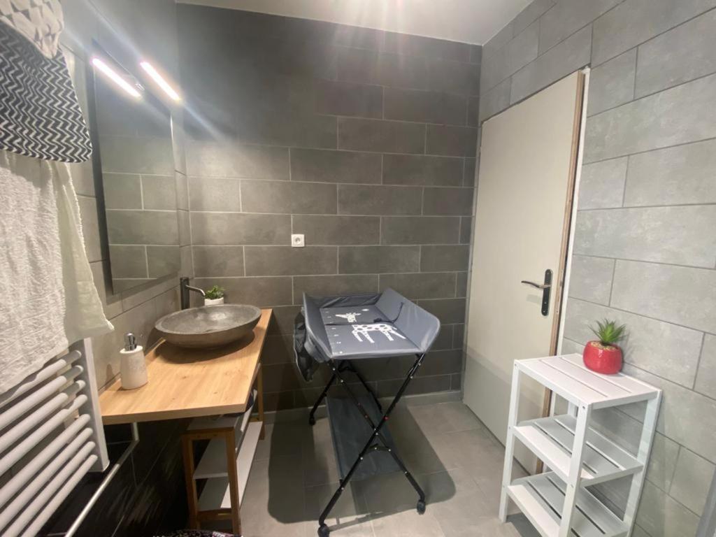 Maison Cosy 3 Chambres A La Campagne L'Abergement-Sainte-Colombe ภายนอก รูปภาพ