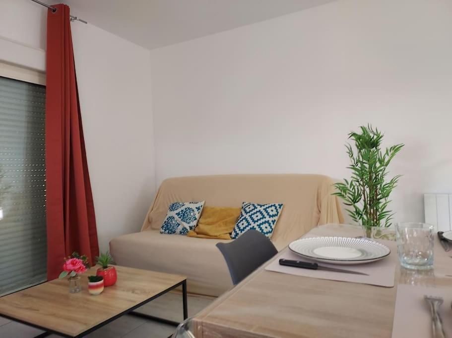 Maison Cosy 3 Chambres A La Campagne L'Abergement-Sainte-Colombe ภายนอก รูปภาพ